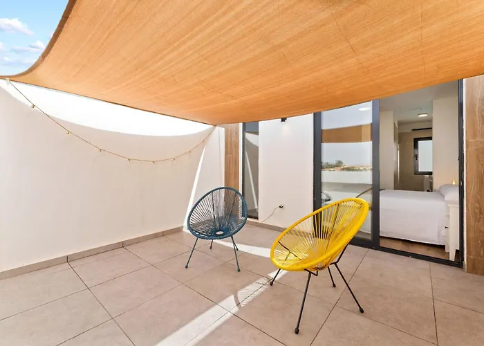 Brisas De * La Oliva